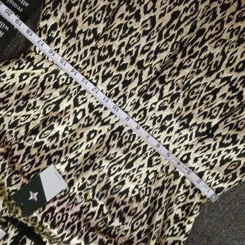 🆕️ 🐆Tuckernuck🐆 - Gold Leopard Mel Dress - Picture 15 of 16